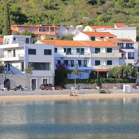 Apartments By The Sea Igrane, Makarska - 6653 Eksteriør bilde