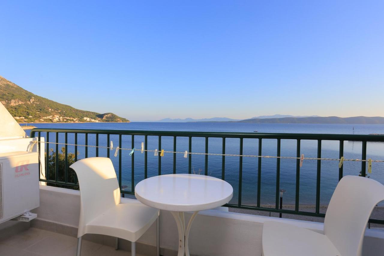 Apartments By The Sea Igrane, Makarska - 6653 Eksteriør bilde