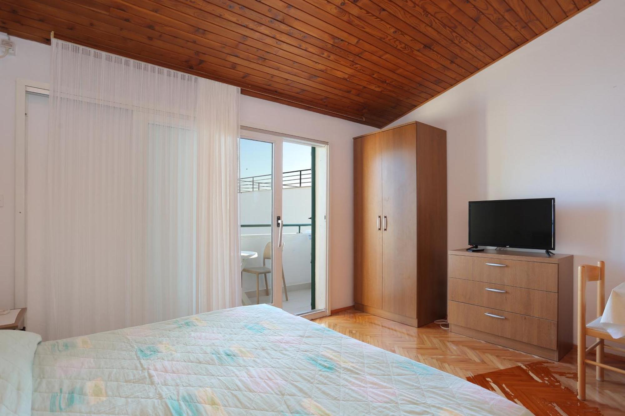 Apartments By The Sea Igrane, Makarska - 6653 Rom bilde
