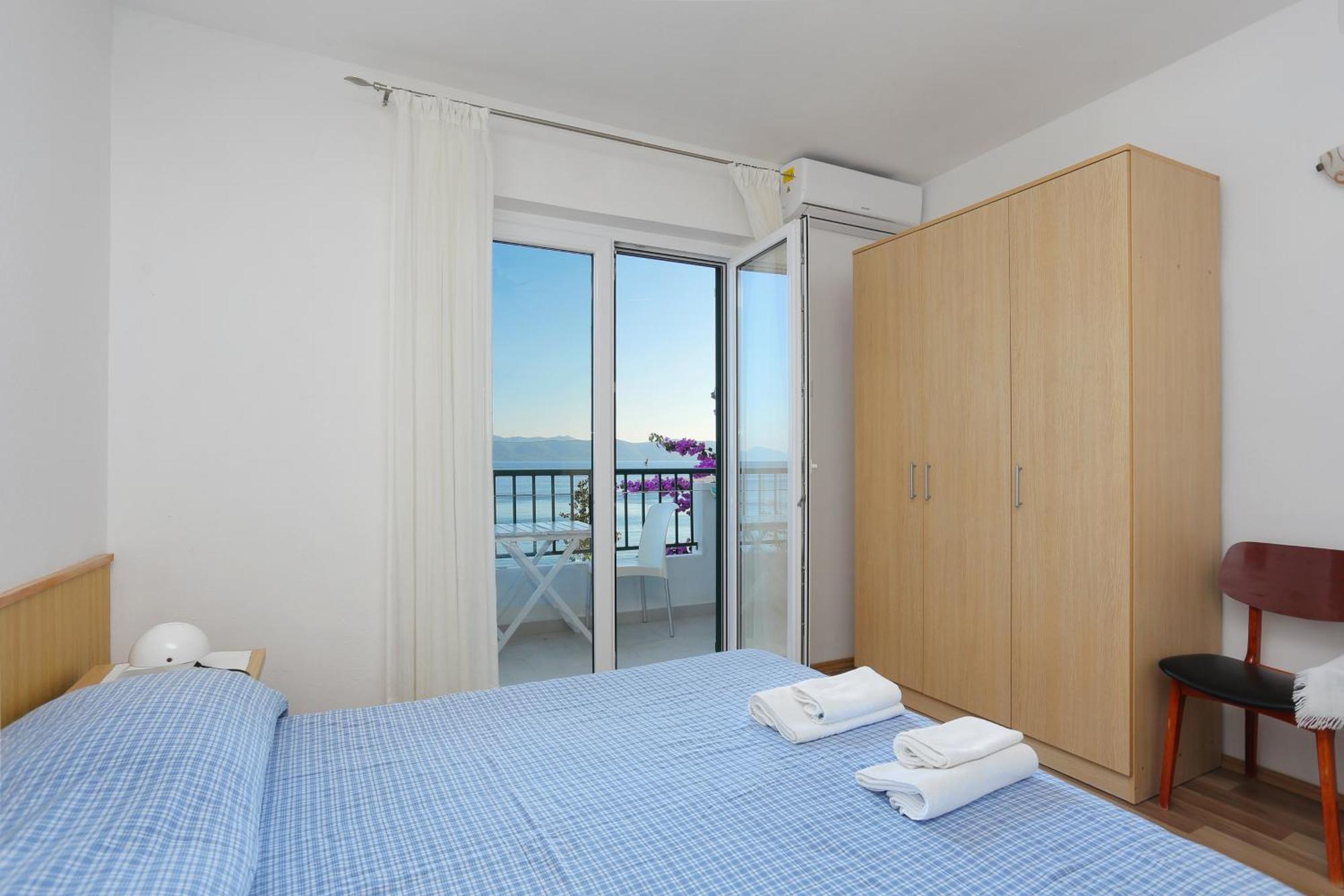 Apartments By The Sea Igrane, Makarska - 6653 Rom bilde