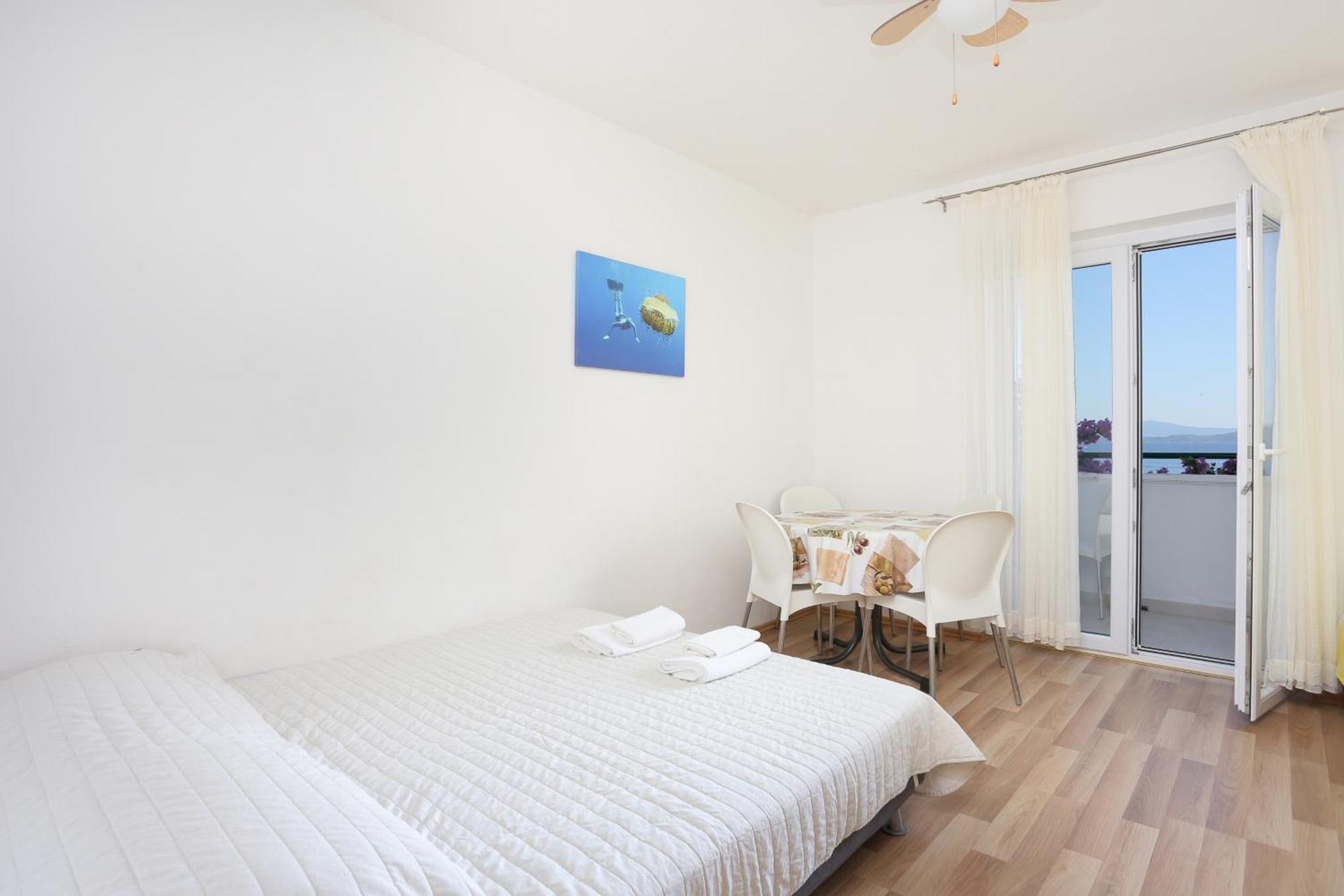 Apartments By The Sea Igrane, Makarska - 6653 Rom bilde